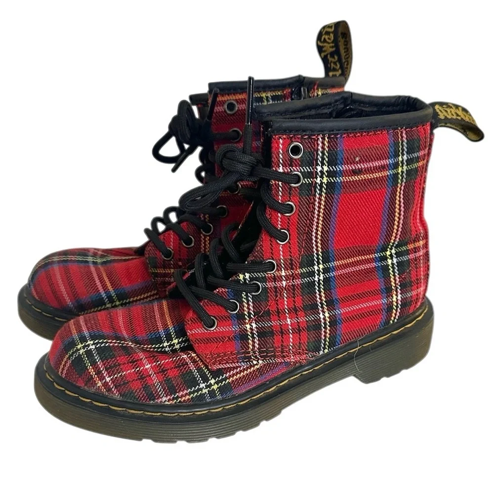 Dr. Martens Kid's Tartan Red Blue Plaid Lace-Up Boots Size‎ 1